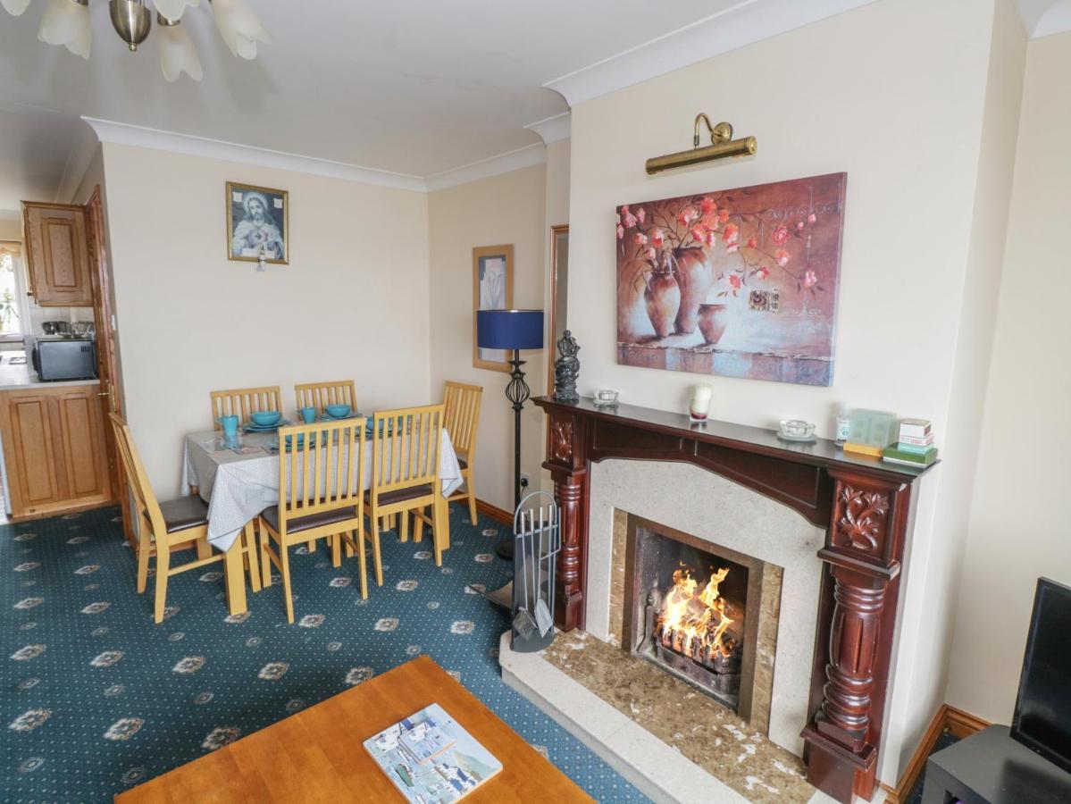 Quayside House Villa Roundstone Bagian luar foto